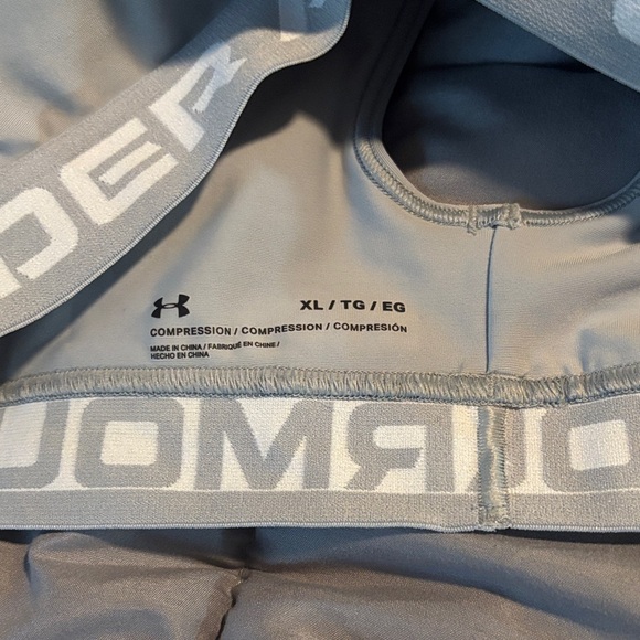 Under Armour Light Gray Crossback Bra - Picture 2 of 3